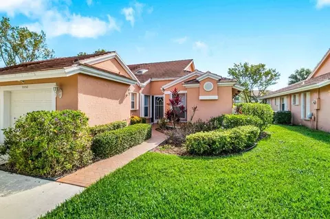 5550 Royal Lake Cir, Boynton Beach, FL 33437