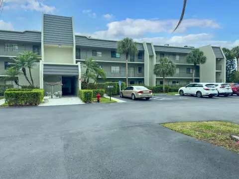 4110 Tivoli Ct #108, Lake Worth, FL 33467
