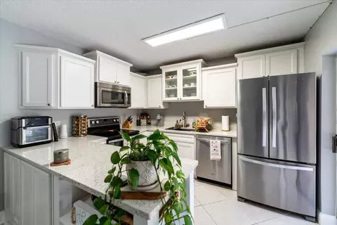 230 2nd Ter, Palm Beach Gardens, FL 33418