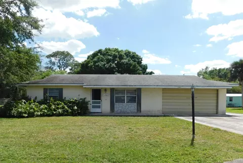 7503 Deland Ave, Fort Pierce, FL 34951
