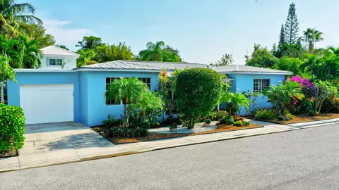1630 S Lakeside Dr, Lake Worth Beach, FL 33460