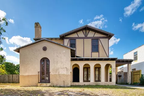 Undisclosed, West Palm Beach, FL 33405