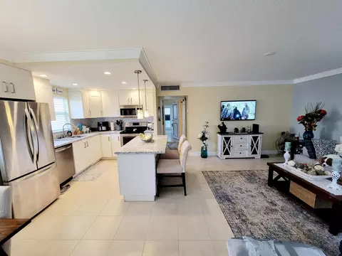 280 Monaco F, Delray Beach, FL 33446