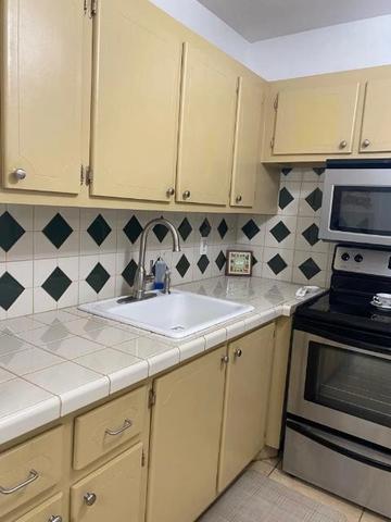187 Salisbury H, West Palm Beach, FL 33417