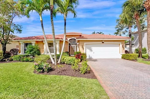 6127 Indian Forest Cir, Lake Worth, FL 33463