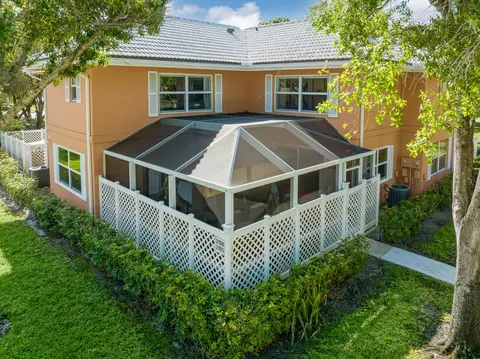 3105 Kingston Ct #3105, West Palm Beach, FL 33409