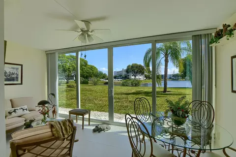 1109 Oakridge V, Deerfield Beach, FL 33442