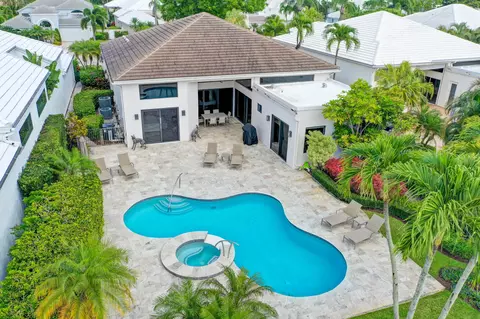 1108 Crystal Dr, Palm Beach Gardens, FL 33418