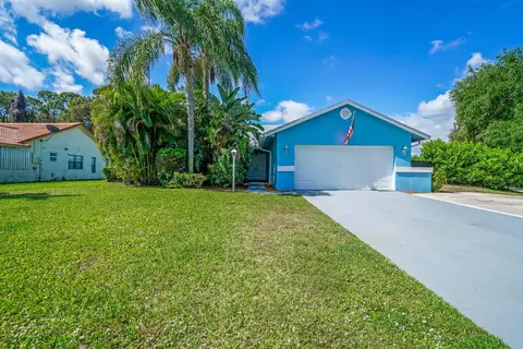 4210 NW 9th St, Delray Beach, FL 33445