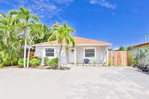 6120 N Dixie, Boca Raton, FL 33487