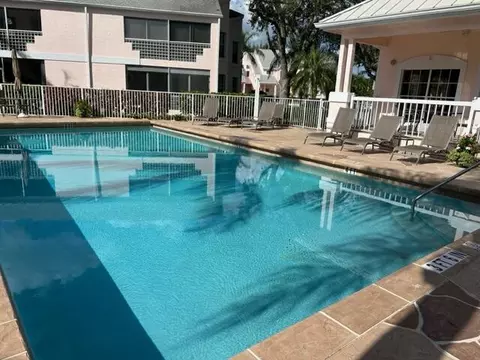 702 Muirfield Ct #D, Jupiter, FL 33458