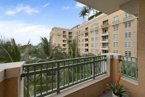 403 S Sapodilla Ave #518, West Palm Beach, FL 33401
