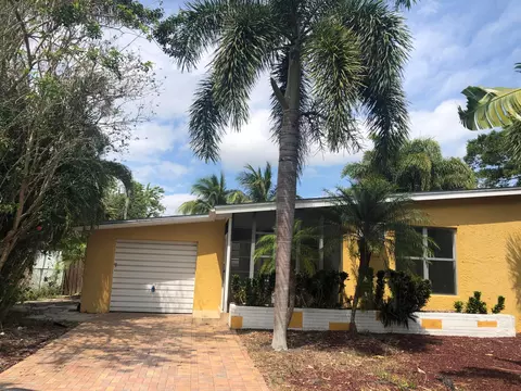 125 SE Solaz Ave, Port Saint Lucie, FL 34983