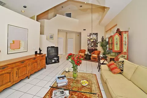 6695 NW 25th Ct, Boca Raton, FL 33496