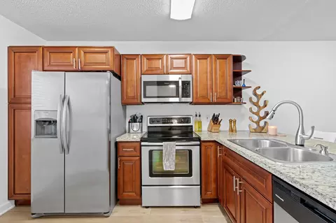7730 NW 50th #508, Lauderhill, FL 33351