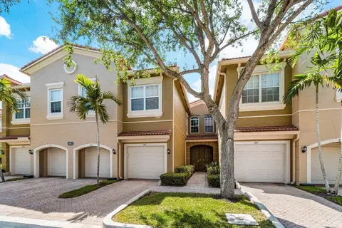 4911 Bonsai Cir #107, Palm Beach Gardens, FL 33418