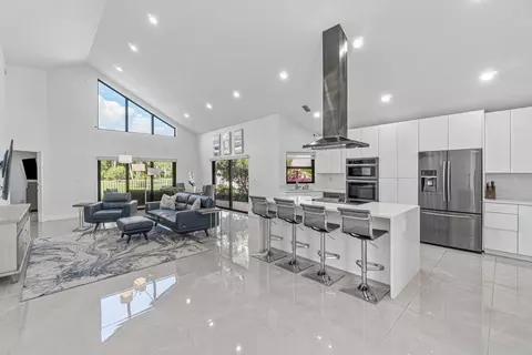 5253 Via De Amalfi Dr, Boca Raton, FL 33496