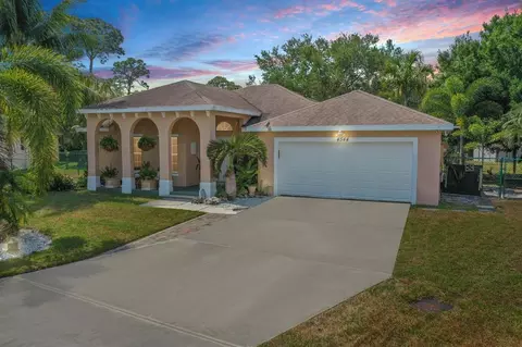 4544 SE Murray Cove Cir, Stuart, FL 34997