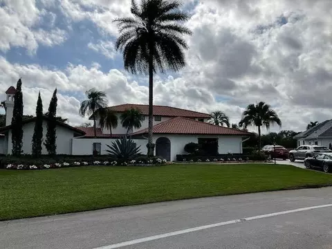 12010 N Lake Dr, Boynton Beach, FL 33436