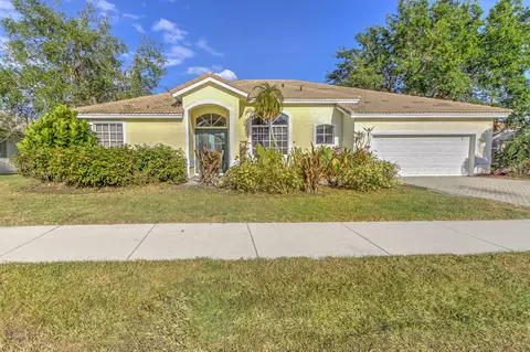 1255 SW Maplewood Dr, Port Saint Lucie, FL 34986