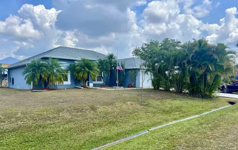 199 SW Exmore Ave, Port Saint Lucie, FL 34983