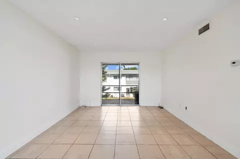 6550 Winfield #203, Margate, FL 33063