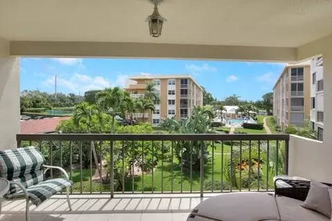 300 Golfview #304, North Palm Beach, FL 33408