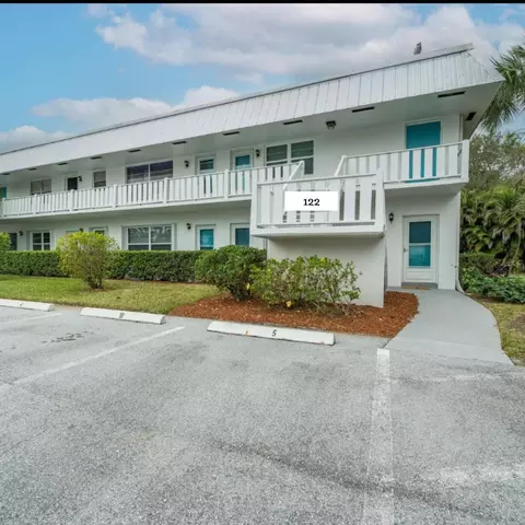 2929 SE Ocean #122-4, Stuart, FL 34996