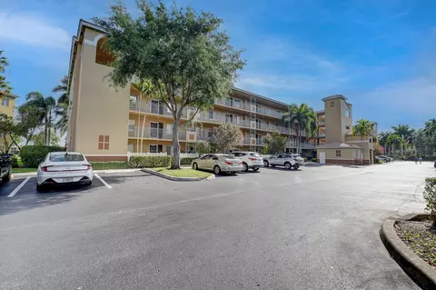 5777 Gemstone Ct #401, Boynton Beach, FL 33437