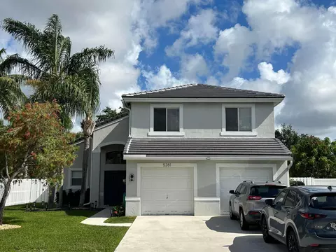 5281 Oakmont Village Cir, Lake Worth, FL 33463