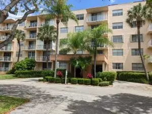 470 Executive Center Dr #2C, West Palm Beach, FL 33401