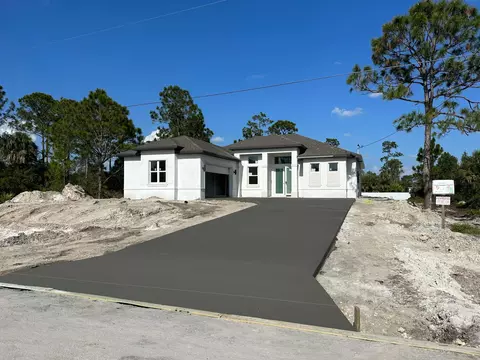 806 Clayton, Lehigh Acres, FL 33972