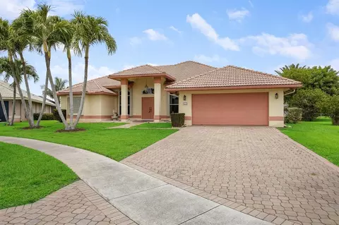 7077 Thunder Bay Dr, Lake Worth, FL 33467