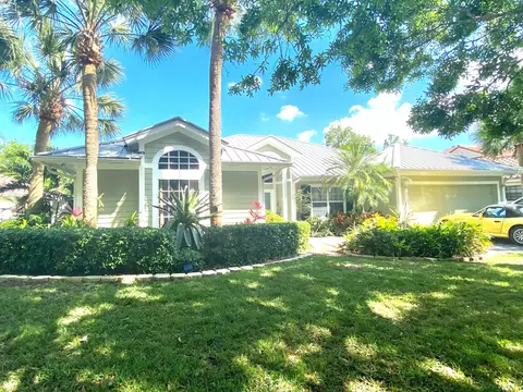 6102 Winding Lk, Jupiter, FL 33458