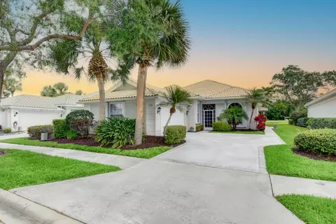 8120 SE Double Tree Dr, Hobe Sound, FL 33455