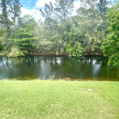 384 Durham L, Deerfield Beach, FL 33442