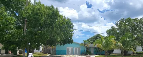 5600 Palm Dr, Fort Pierce, FL 34982