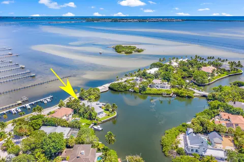 9 Simara, Sewalls Point, FL 34996