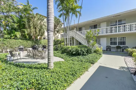 3230 NE 13th St #209, Pompano Beach, FL 33062