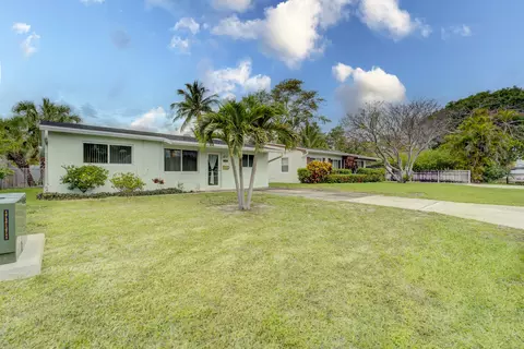 116 SE 13th, Boynton Beach, FL 33435