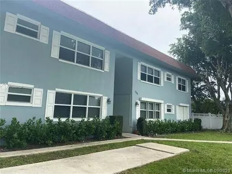 280 S Cypress #306, Pompano Beach, FL 33060