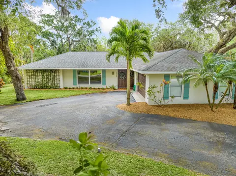 3020 Par Dr, Vero Beach, FL 32960