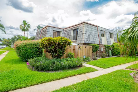 1545 Forest Lakes Cir #C, West Palm Beach, FL 33406