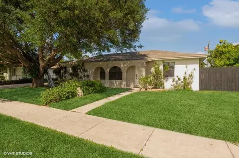 406 S 13th Ct, Lantana, FL 33462