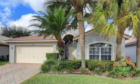 5815 Royal Club Dr, Boynton Beach, FL 33437