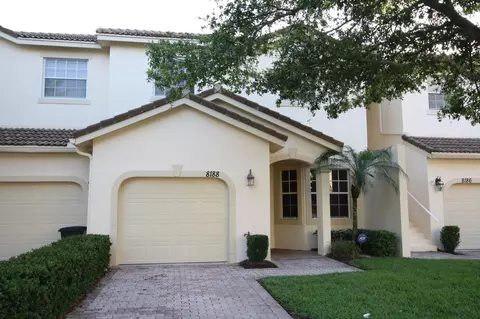 8188 Mulligan Cir, Port Saint Lucie, FL 34986