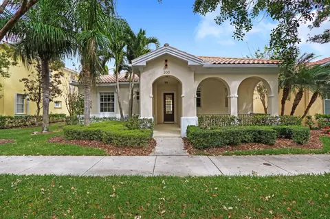 200 Florence Dr, Jupiter, FL 33458