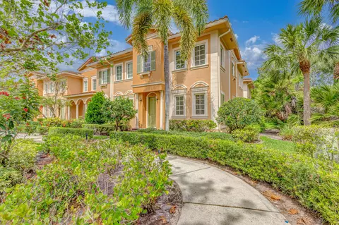 166 Lismore Ln, Jupiter, FL 33458