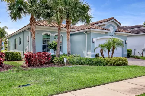 15401 Destiny Dr, Delray Beach, FL 33446