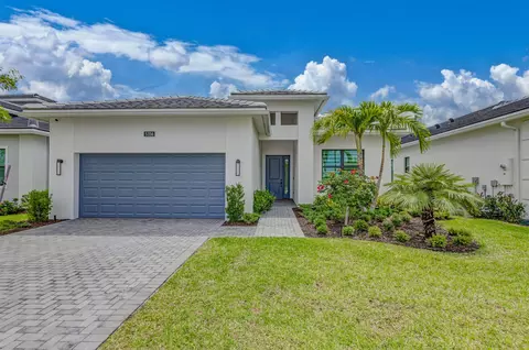 5356 Santa Rosa Ln, Westlake, FL 33470